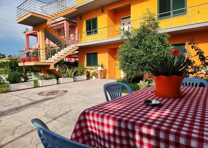 Apartment Orange